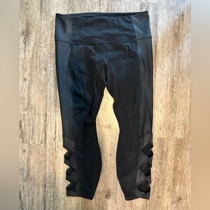 Athleta Cobra Tight Leggings Ankle Crop Criss Cross Cutout Womens Size Medium